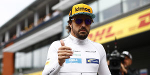 Foto zur News: Paddy Lowe: Intelligenz ist Fernando Alonsos größte Stärke