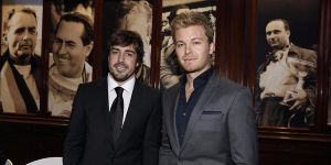 Foto zur News: Rosberg #AND# Ecclestone: Alonso nur als Fahrer einer der