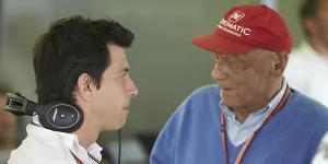 Foto zur News: Toto Wolff: Niki Lauda kann schon wieder &quot;Arschloch&quot; sagen