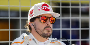 Foto zur News: Alonso lästert nach Stroll-Kollision: &quot;Beliebige&quot; Strafen in