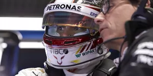 Foto zur News: Toto Wolff lobt: Lewis Hamilton sucht Fehler immer erst bei