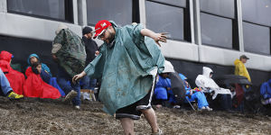 Foto zur News: Helmut Marko fordert mehr Regenreifen: &quot;Zuschauer sind arme