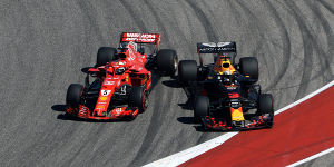 Foto zur News: Vettel nach Kollision kleinlaut: Habe das Team im Stich