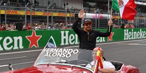 Foto zur News: Formel-1-Live-Ticker: Alonso wehrt sich gegen