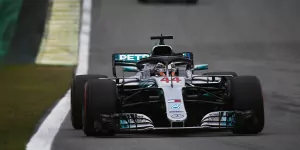 Foto zur News: Hamilton nach Schrecksekunde verärgert: Sirotkin-Verhalten