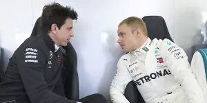 Foto zur News: Wolff verrät: &quot;Bottas wollte am liebsten sofort