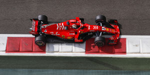 Foto zur News: Pirelli-Reifentest Abu Dhabi: Sebastian Vettel mit Bestzeit