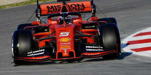 Foto zur News: Formel-1-Tests Barcelona 2019: Vettel fährt Bestzeit -