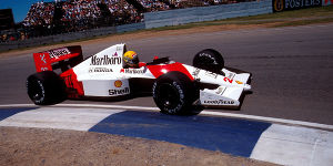 Foto zur News: Wegen Vorbild Ayrton Senna: Lewis Hamilton freut sich über
