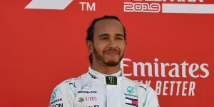 Foto zur News: Hamilton beschenkt krebskranken Jungen mit Formel-1-Auto