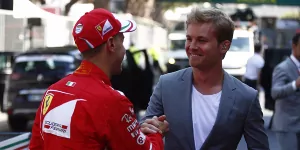 Foto zur News: Reaktionen auf die Vettel-Strafe: Nico Rosberg findet&#039;s