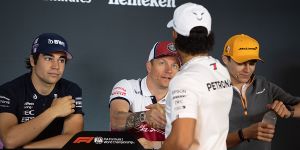 Foto zur News: Formel-1-Live-Ticker: Macht sich Räikkönen über Hamilton