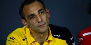 Foto zur News: Renault-Teamchef wegen erstarkter McLaren nicht besorgt