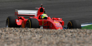 Foto zur News: Mick Schumacher: Emotionale Runden im Weltmeister-Ferrari