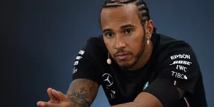 Foto zur News: Lewis Hamilton: Huberts Tod &quot;hat mich im tiefsten Inneren