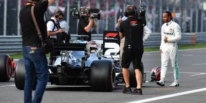Foto zur News: Wegen Räikkönen-Crash: Mercedes-Fahrer trauern Pole nach