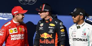 Foto zur News: FIA-PK: Vettel #AND# Hamilton piesacken Max Verstappen