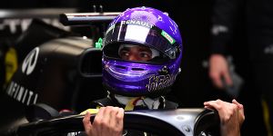 Foto zur News: Daniel Ricciardo staunt über &quot;DAS&quot;: Hut ab vor Mercedes