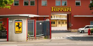 Foto zur News: Wegen Coronavirus: Ferrari stellt Produktion in der Fabrik