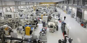 Foto zur News: Mercedes-Motorenfabrik für Kampf gegen Corona umfunktioniert