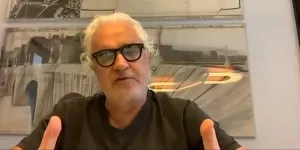 Foto zur News: Flavio Briatore: &quot;Die Menschen sterben im Stuhl, vor deinen