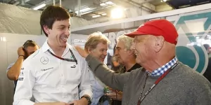 Foto zur News: Toto Wolff: Von Niki Lauda gelernt, &quot;niemals aufzugeben&quot;