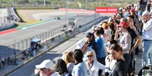 Foto zur News: Noch 2020 wieder Fans an der Strecke? Formel 1 will nichts
