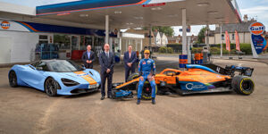 Foto zur News: McLaren und Gulf geben mehrjährige Partnerschaft bekannt