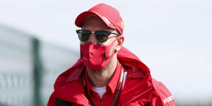 Foto zur News: Perez-Frist endet am 31. Juli: Vettel lässt sich nicht