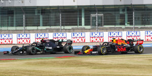 Foto zur News: Mercedes vs. Red Bull: &quot;Nach 10 Runden entscheidet sich, wer