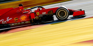 Foto zur News: Sebastian Vettel nur auf P13 in Sotschi: Was er anders