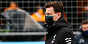 Foto zur News: Mercedes vor WM-Sieg: Toto Wolff lässt keine