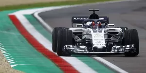 Foto zur News: 350 Kilometer in Imola absolviert: Tsunodas F1-Aufstieg