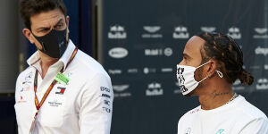 Foto zur News: Marc Surer findet: Lewis Hamilton &quot;hat auch viel Glück&quot;