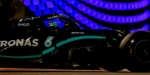 Foto zur News: F1 Abu Dhabi: Hamilton Schnellster, aber Bestzeit für