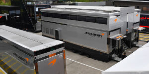 Foto zur News: Thema Nachhaltigkeit: McLaren baut Prunk-Motorhome um