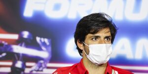 Foto zur News: Carlos Sainz nimmt Pirelli in Schutz: &quot;Fühle mit ihnen&quot;