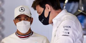 Foto zur News: Lewis Hamilton: &quot;Max läuft uns gerade auf und davon&quot;