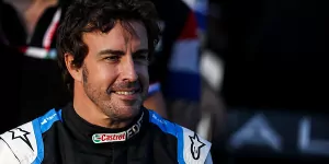 Foto zur News: Formel-1-Liveticker: &quot;Big News&quot; - Alonso sendet