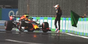 Foto zur News: F1-Qualifying Saudi-Arabien: Verstappen crasht auf dem Weg