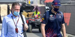 Foto zur News: Jos Verstappen kritisiert Hamilton: &quot;Lebt in seiner eigenen