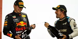 Foto zur News: Fernando Alonso adelt Verstappen: &quot;Eine Klasse besser&quot; als