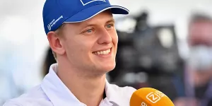 Foto zur News: Mick Schumacher zieht Bilanz: Duell gegen Masepin &quot;recht