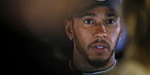 Foto zur News: Lewis Hamilton: Mit anderem Set-up als Russell klar