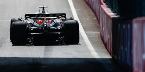 Foto zur News: Beinahe-Unfall mit Lewis Hamilton in Q1: Keine Strafe für
