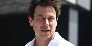 Foto zur News: Toto Wolff: Wie Mercedes für den Kostendeckel jeden Cent