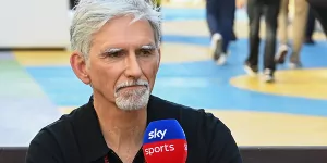 Foto zur News: Damon Hill: Formel 1 muss auf synthetische Kraftstoffe