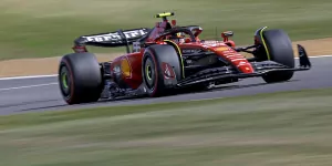 Foto zur News: Formel-1-Liveticker: Wie nah ist Ferrari an Red Bull dran?