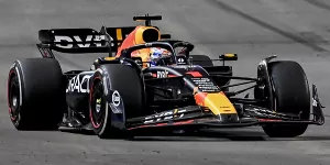 Foto zur News: Max Verstappen: Auch mit perfektem Set-up wäre Singapur hart