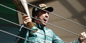 Foto zur News: Alonso: Aston-Martin-Saison wäre vor einem Jahr &quot;undenkbar&quot;